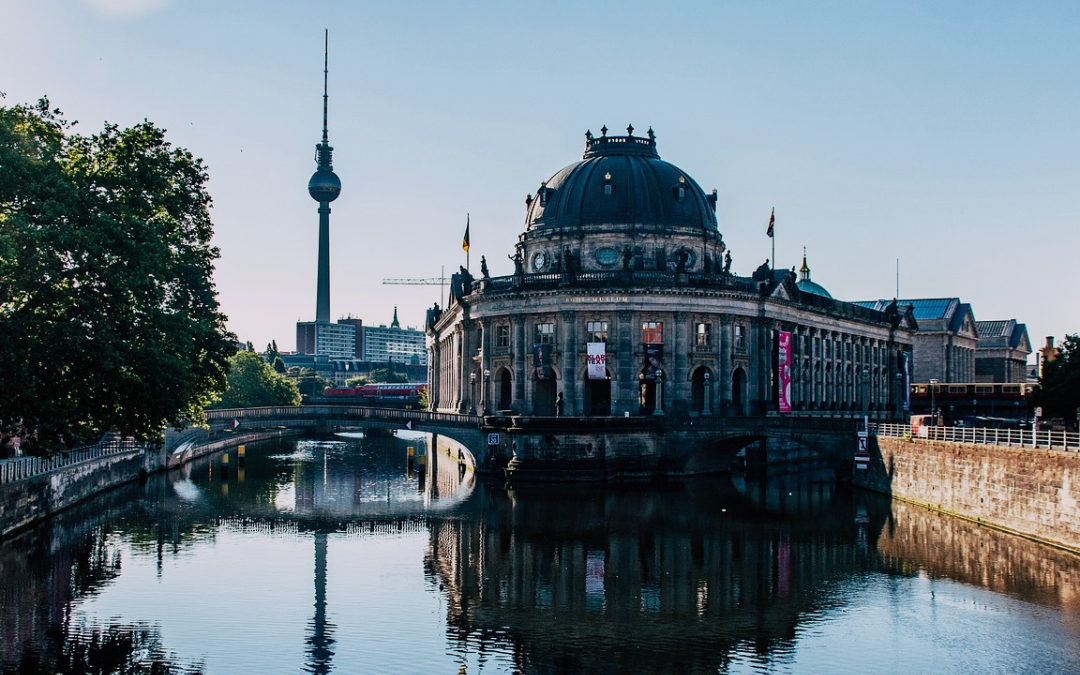Berlins schiffbare Flüsse: Ein Paradies für Wasserenthusiasten
